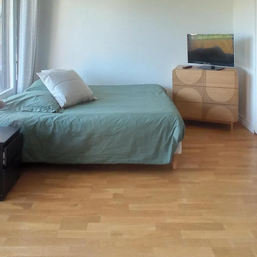 Studio 30M Avec Balcon Et Parking, Casa Lyon Apartment